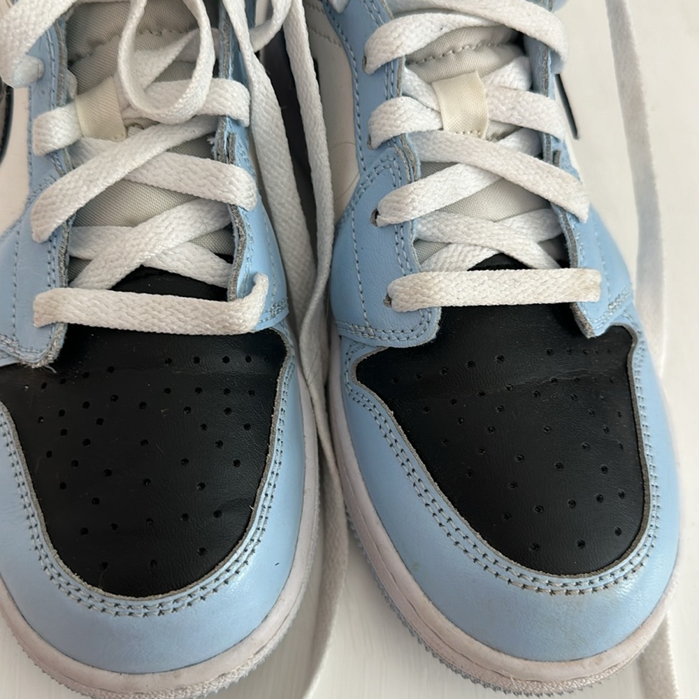 Air Jordan - Picture 7 of 7